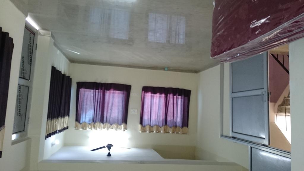 Rahul Buddha Guest House Бодх-Гая Экстерьер фото